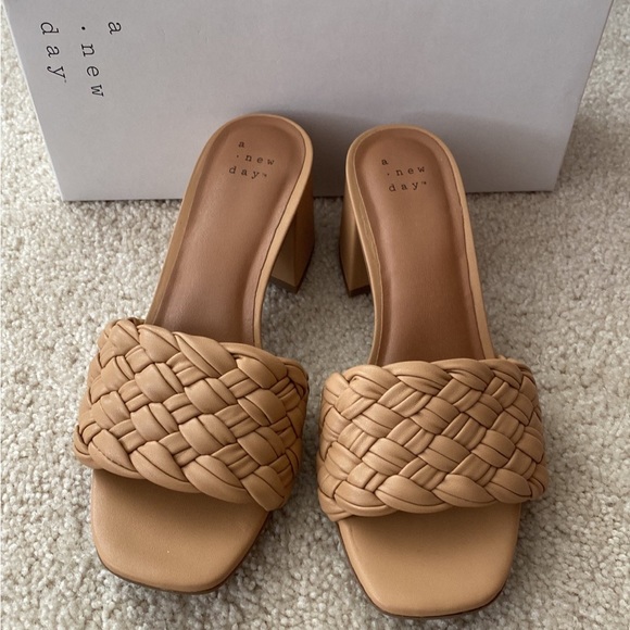 A new day Target Shoe bundle ! Perfect for dressing up or down. Cushioned - Picture 2 of 8